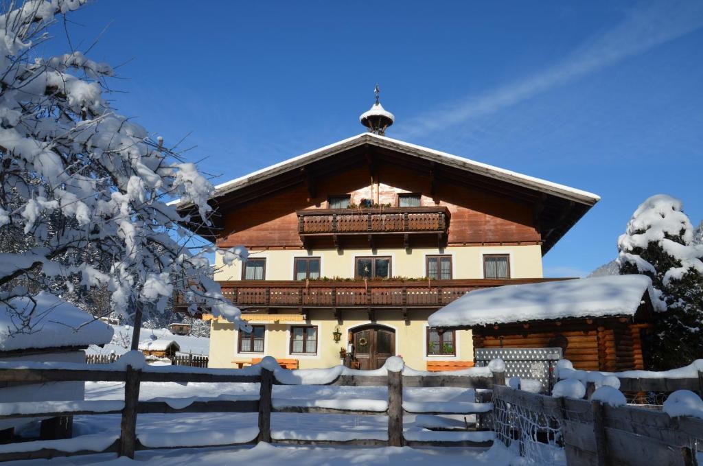 Scheibenhof Villa Bad Gastein Exterior photo